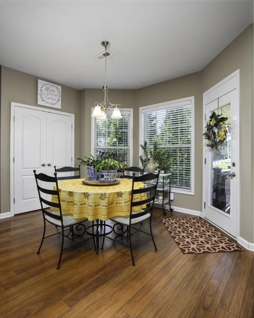 393 Gleneagles Way Versailles KY 40383