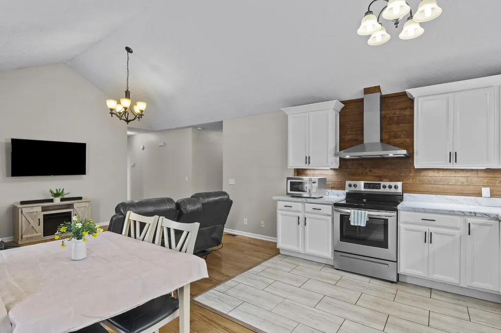 134 Hunter Ridge Drive Lawrenceburg KY 40342