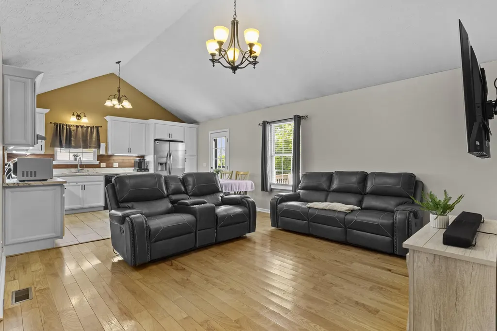 134 Hunter Ridge Drive Lawrenceburg KY 40342