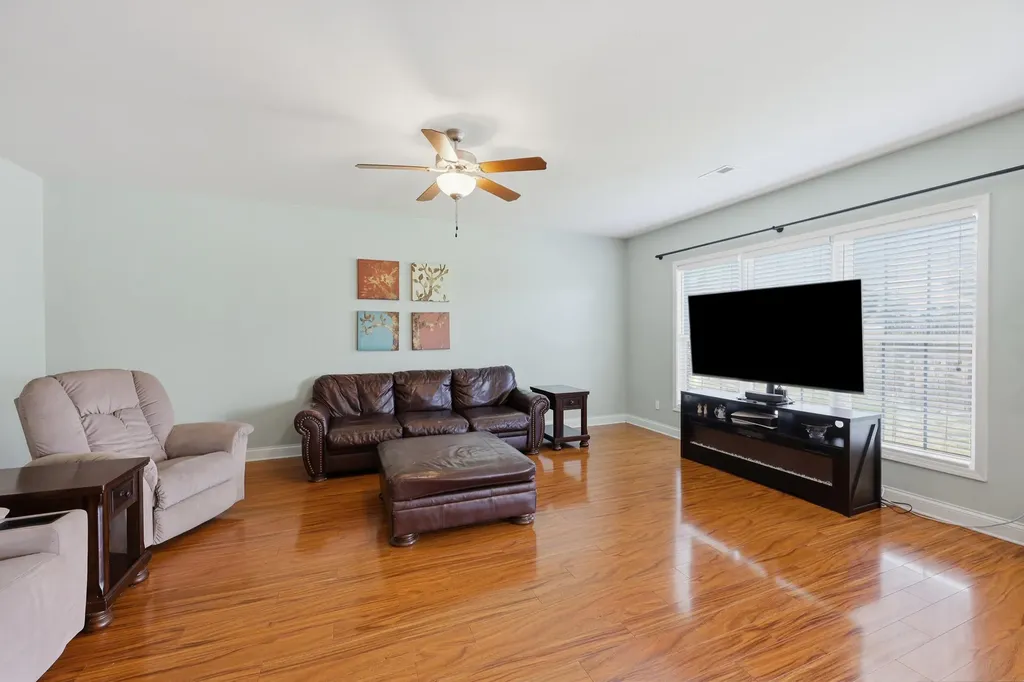 4248 Mooncoin Way Lexington KY 40515