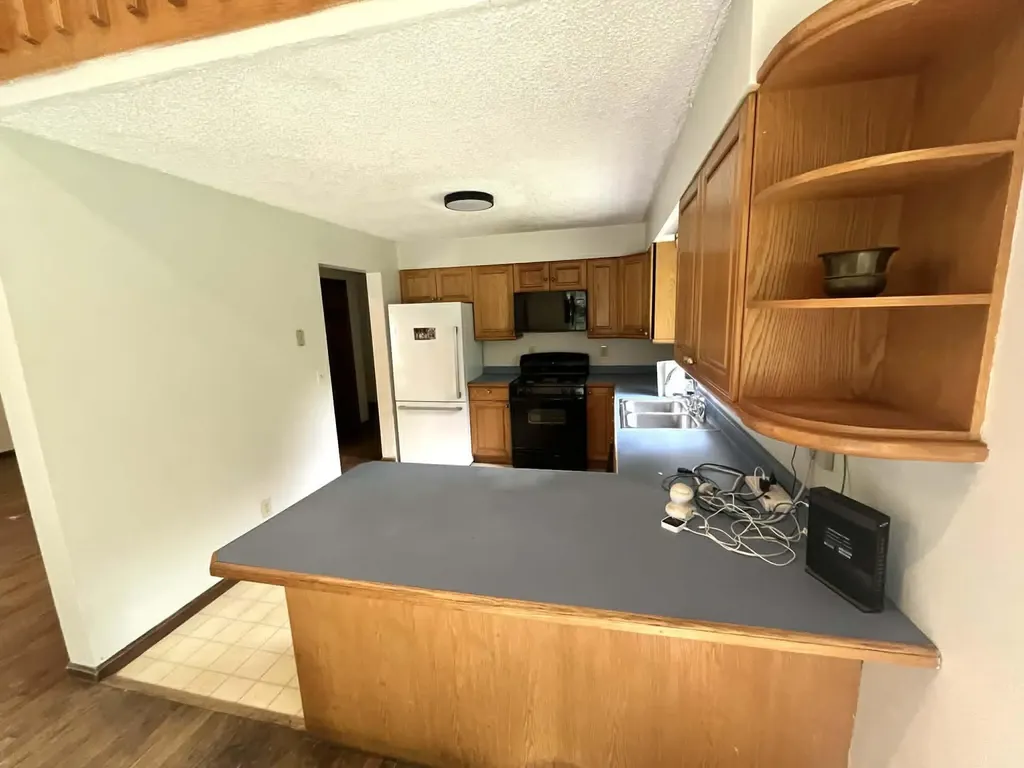 241 241 Brown Court Bledsoe KY 40810
