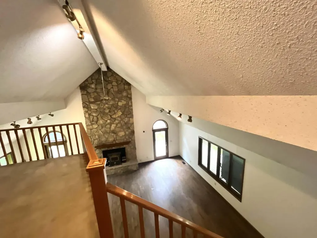 241 241 Brown Court Bledsoe KY 40810