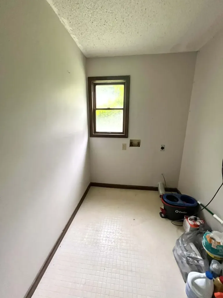 241 241 Brown Court Bledsoe KY 40810