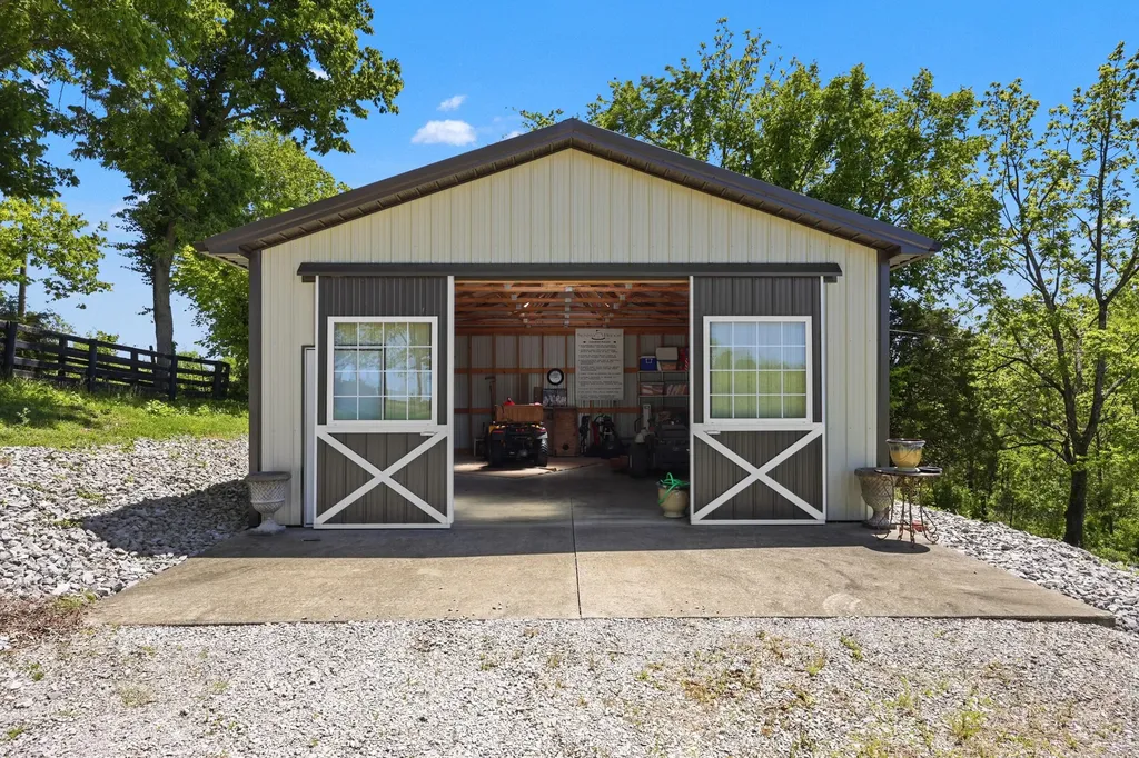 621 S Cleveland Road Lexington KY 40515