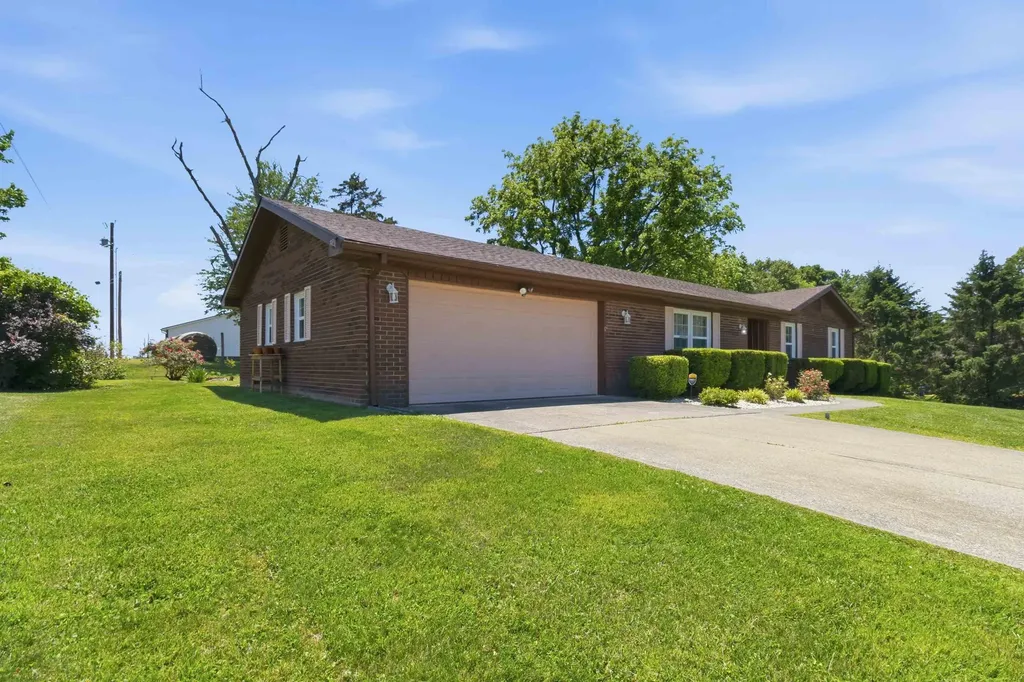 3011 Simpson Drive Somerset KY 42503