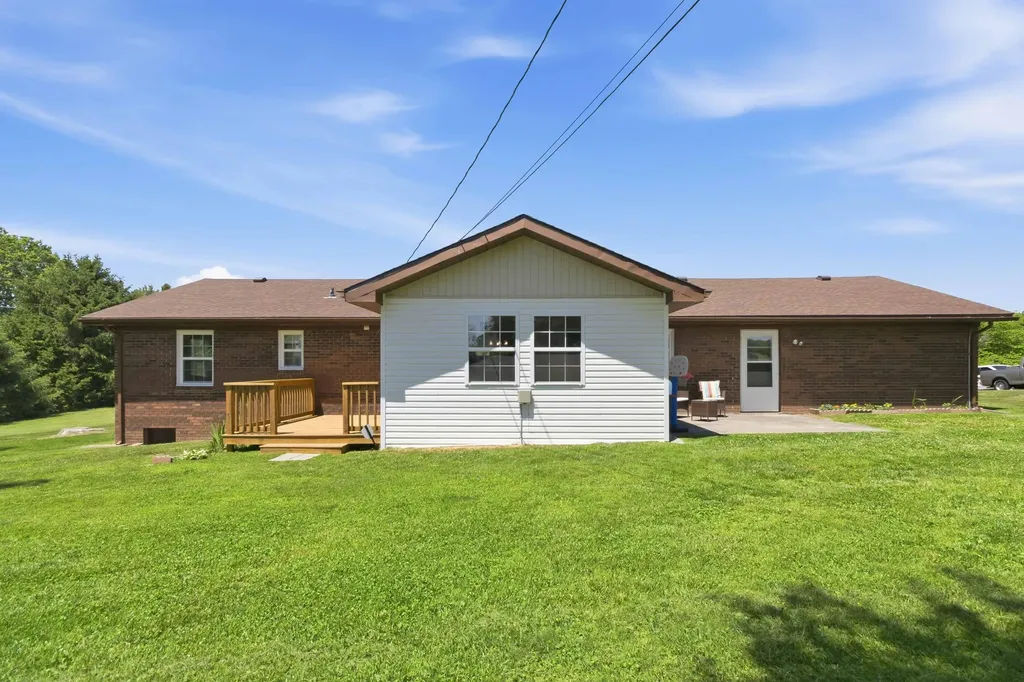 3011 Simpson Drive Somerset KY 42503
