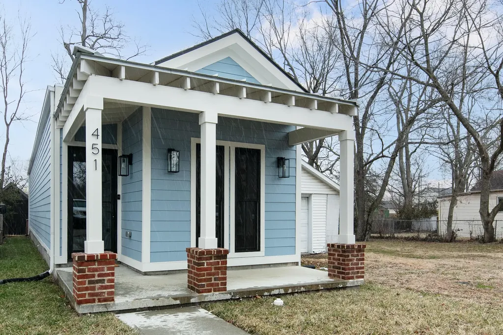 451 Smith Street Lexington KY 40508