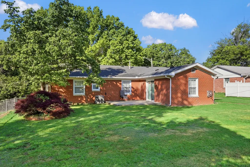 115 Park Lane Lawrenceburg KY 40342