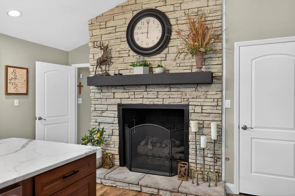 321 Herrington Woods Road Harrodsburg KY 40330
