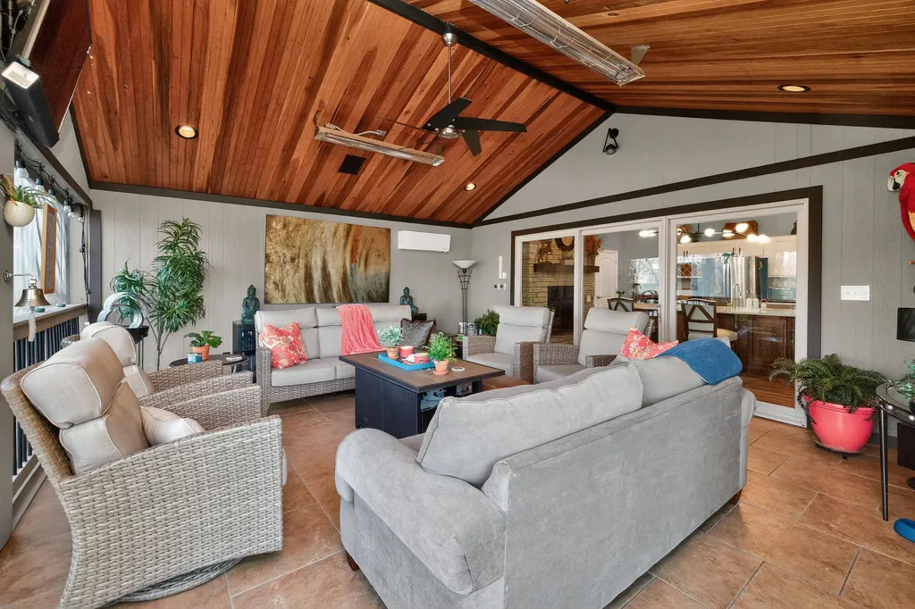 321 Herrington Woods Road Harrodsburg KY 40330