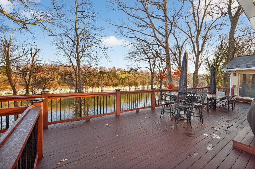 321 Herrington Woods Road Harrodsburg KY 40330