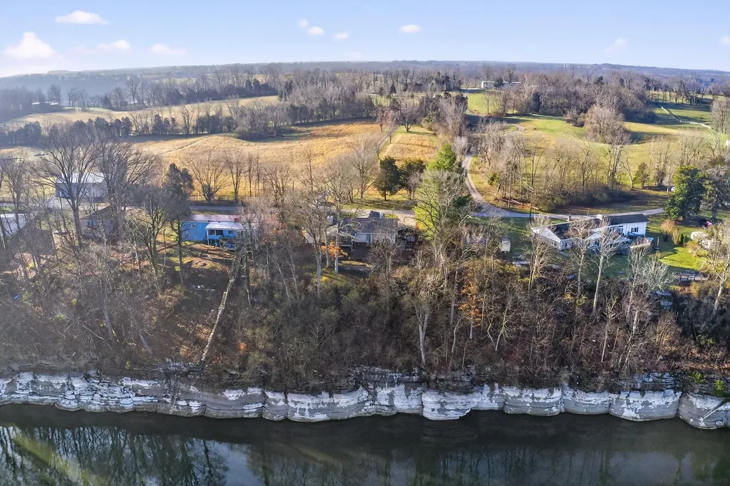 321 Herrington Woods Road Harrodsburg KY 40330