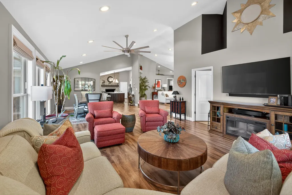 321 Herrington Woods Road Harrodsburg KY 40330