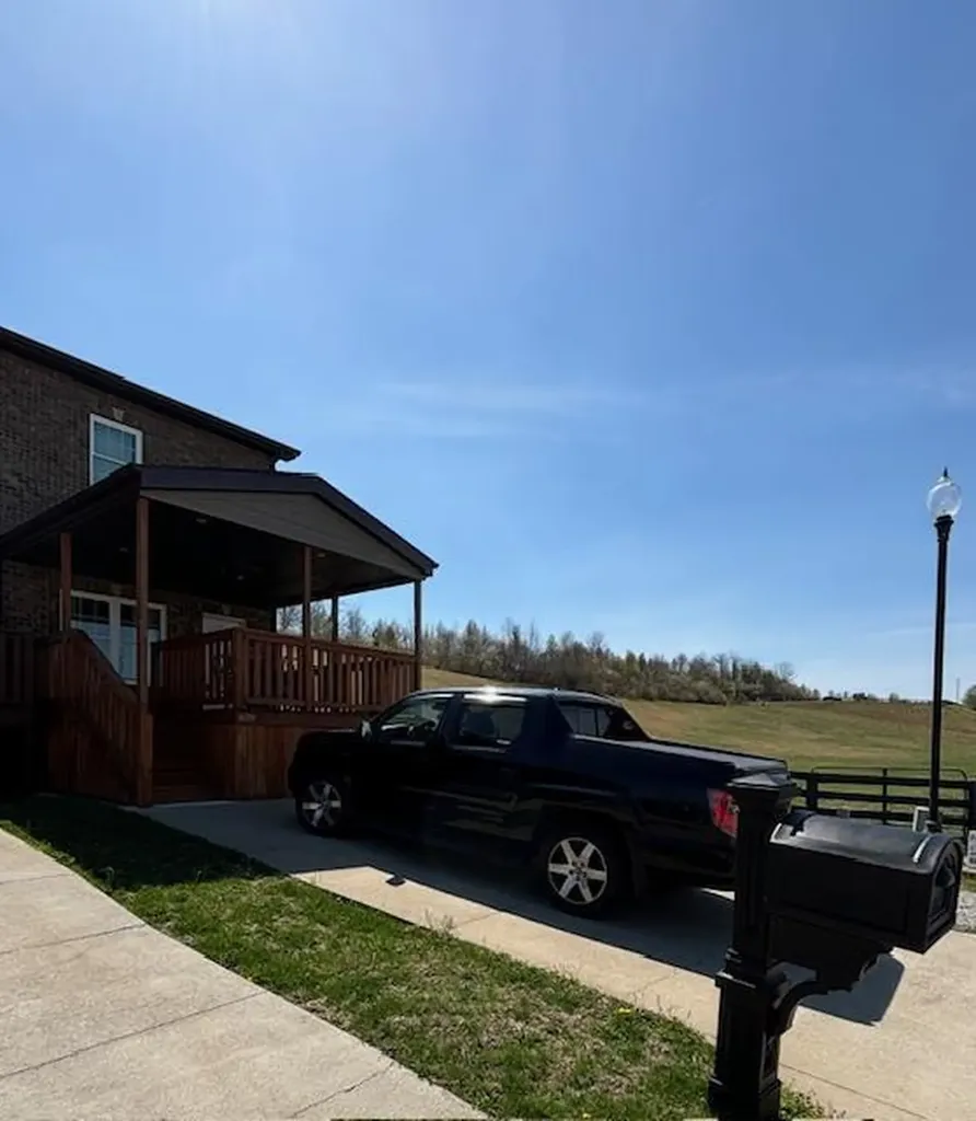 659 Clubhouse Drive Prestonsburg KY 41653