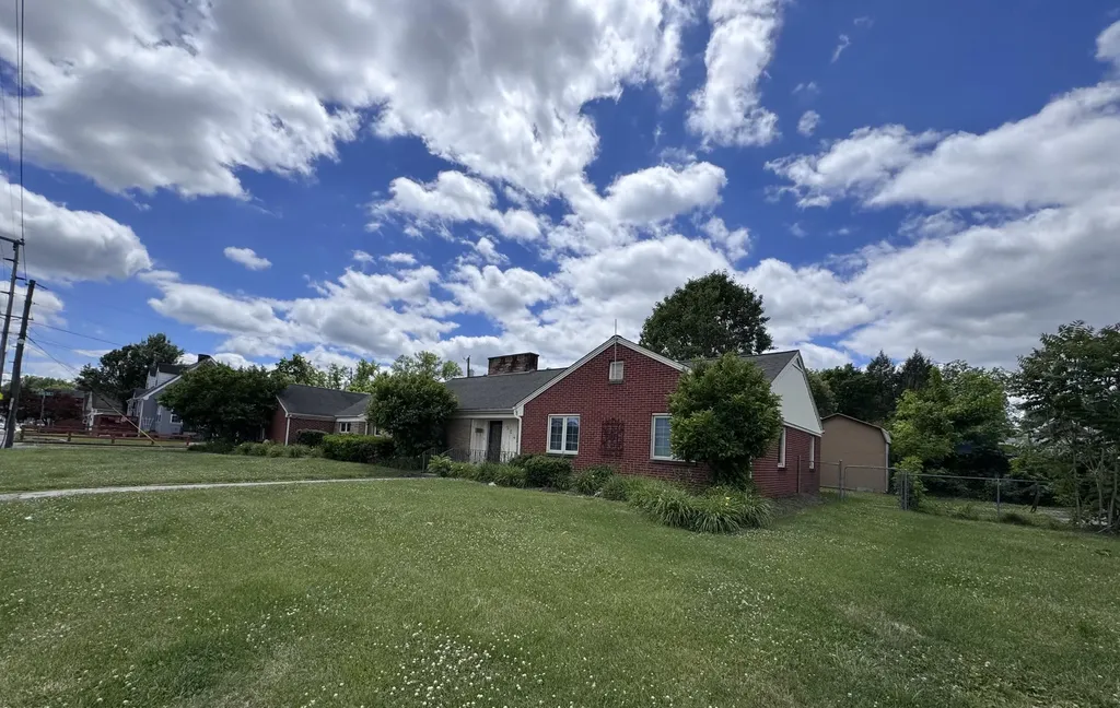504 S Kentucky Avenue Corbin KY 40701