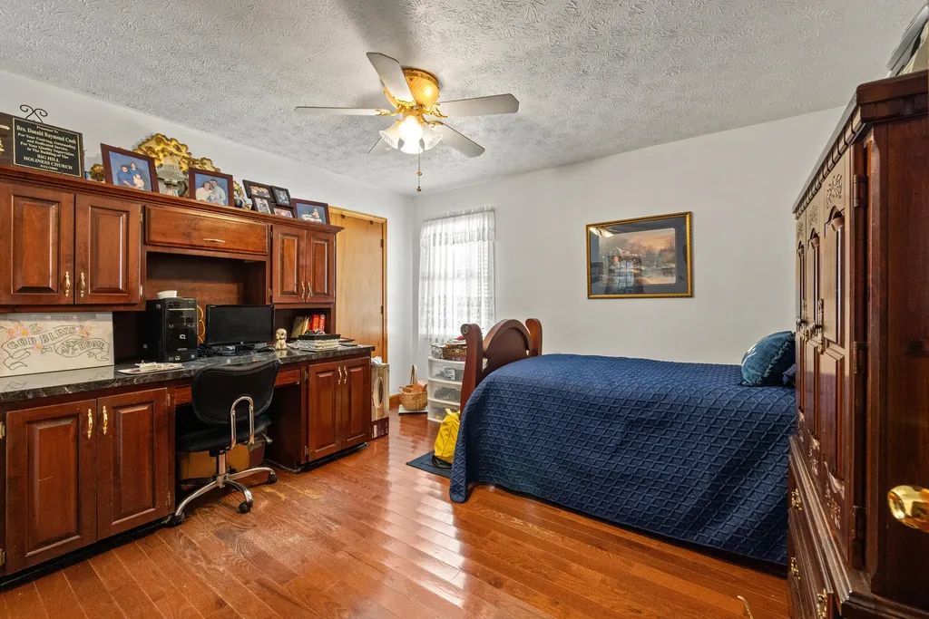 340 Dean Road Mckee KY 40447