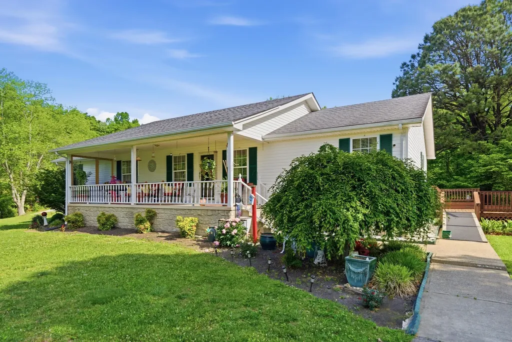 340 Dean Road Mckee KY 40447