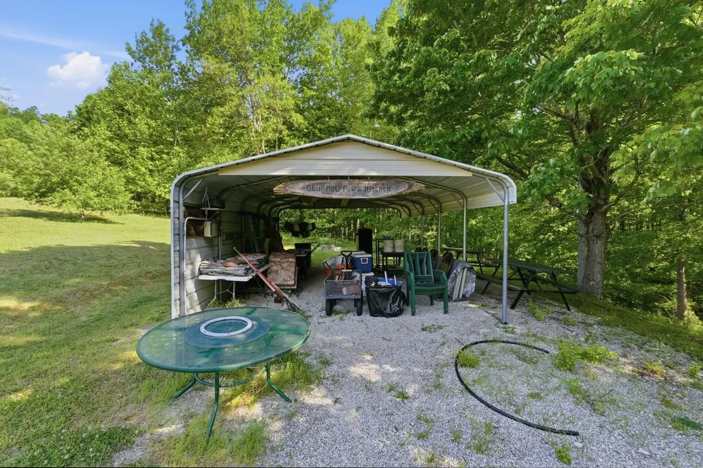 340 Dean Road Mckee KY 40447