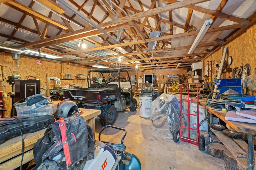 340 Dean Road Mckee KY 40447