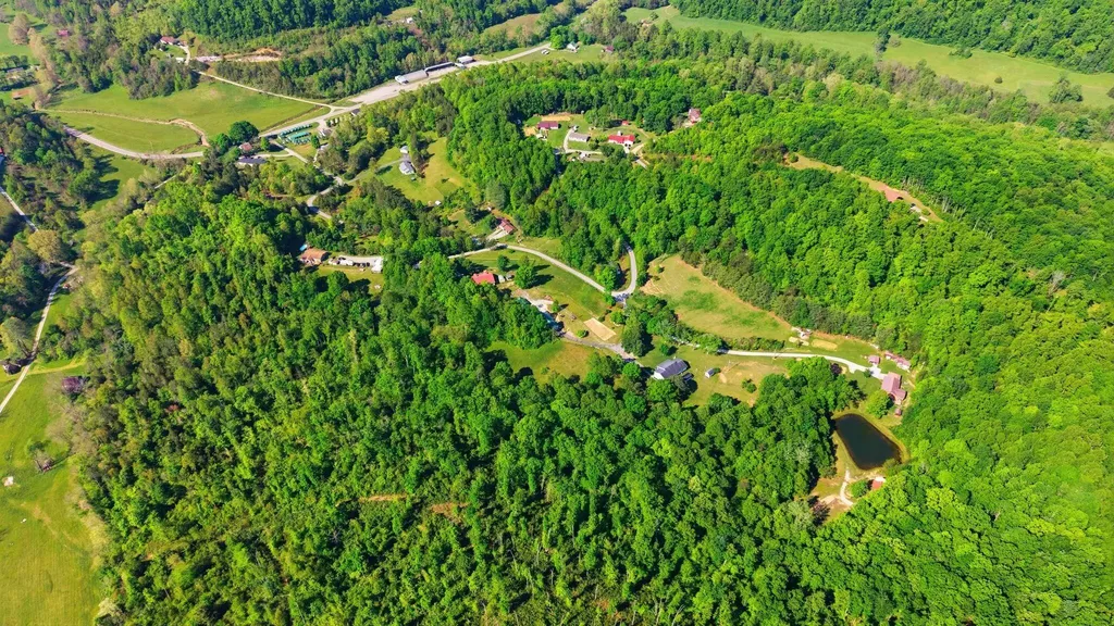 340 Dean Road Mckee KY 40447