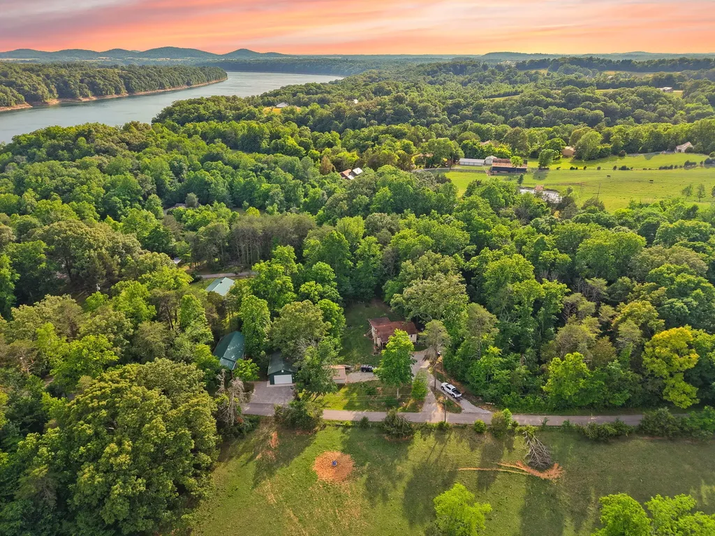 109 Everett Lane Nancy KY 42544