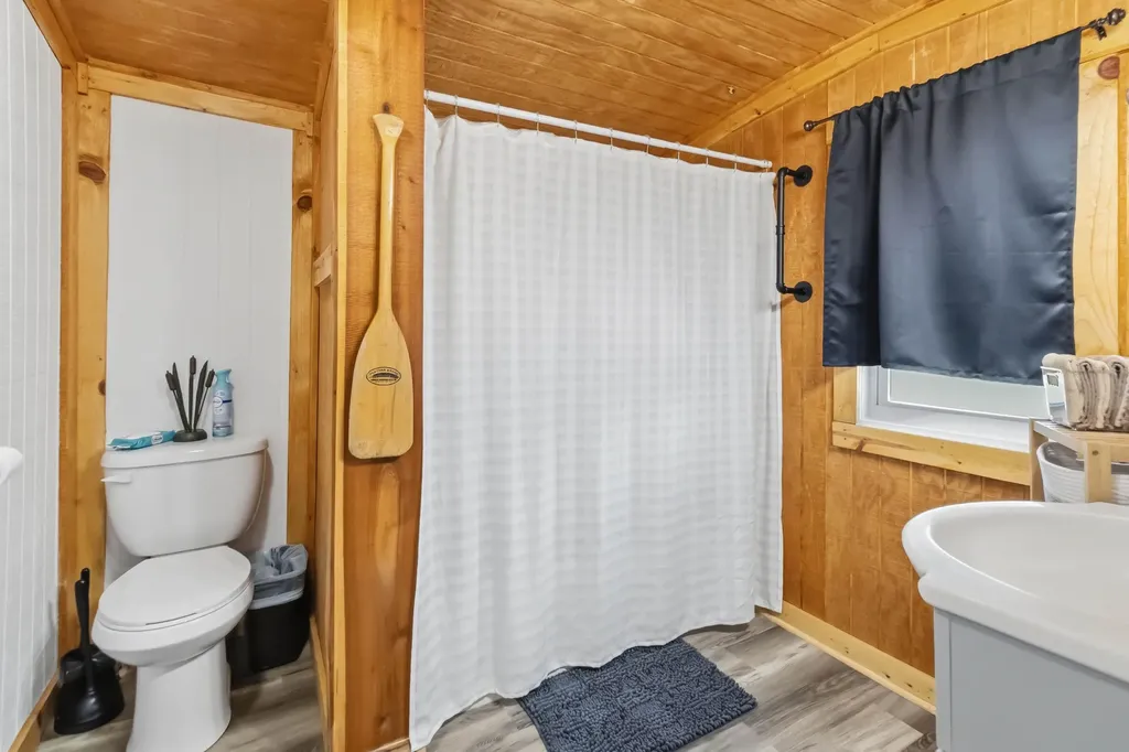 8247 S Highway 379 Jamestown KY 42629