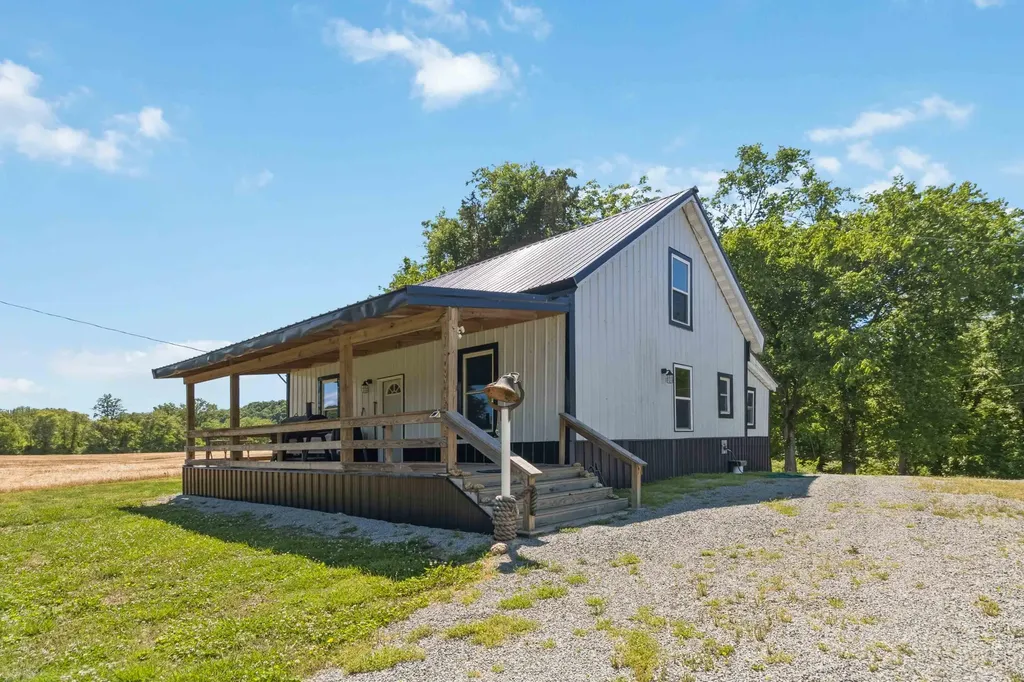 8247 S Highway 379 Jamestown KY 42629