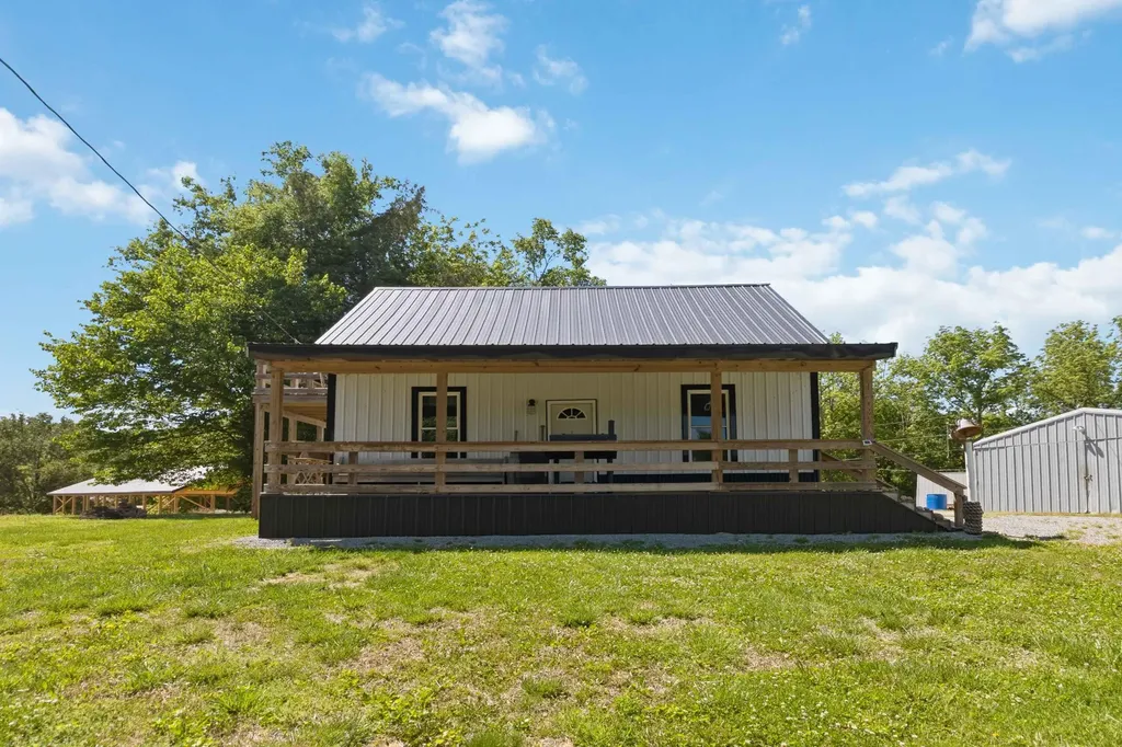 8247 S Highway 379 Jamestown KY 42629