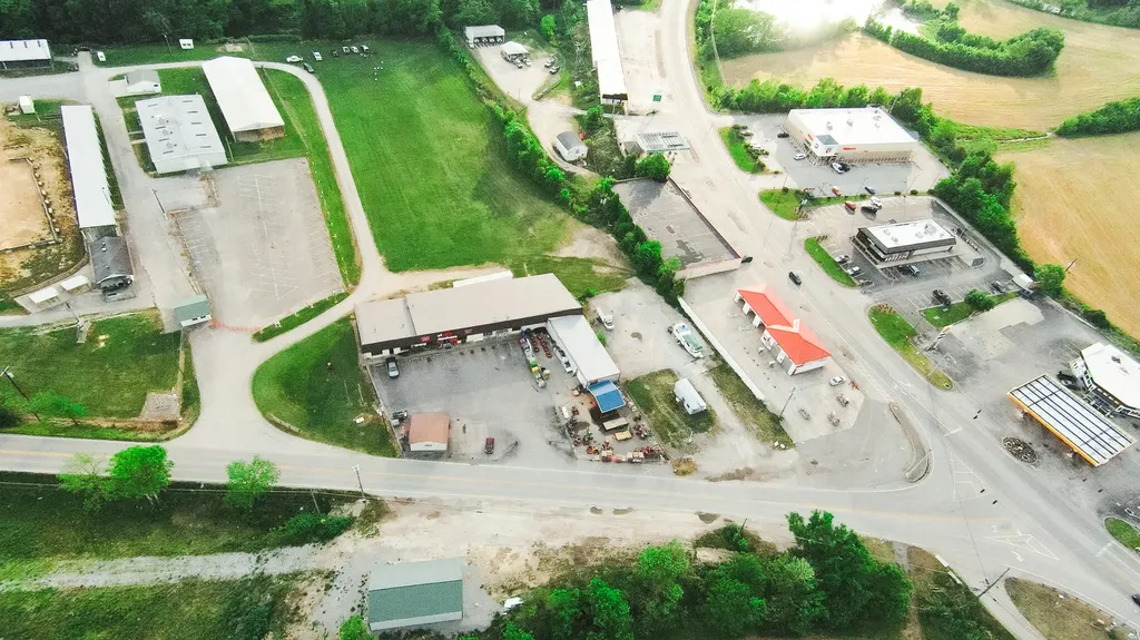 20 S Irvine Road Irvine KY 40336