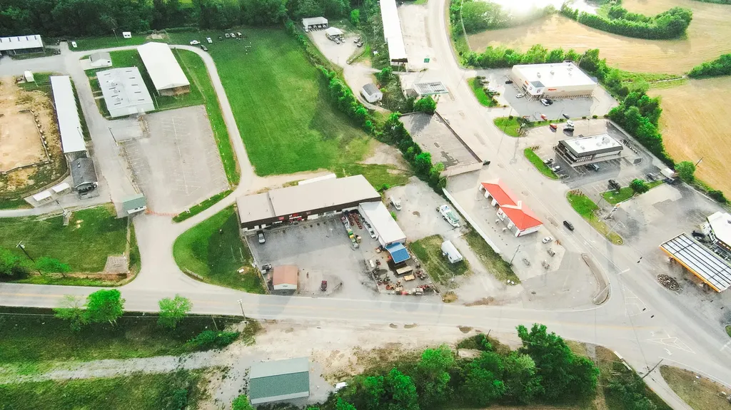 20 S Irvine Road Irvine KY 40336