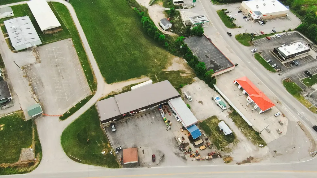20 S Irvine Road Irvine KY 40336