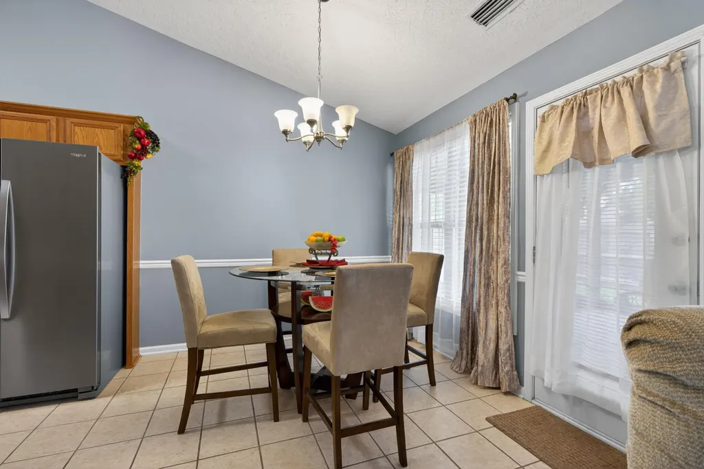 2957 Sandersville Road Lexington KY 40511