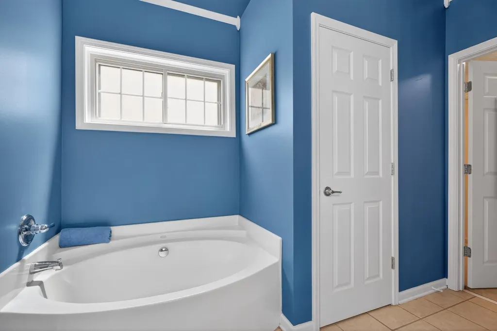 2957 Sandersville Road Lexington KY 40511