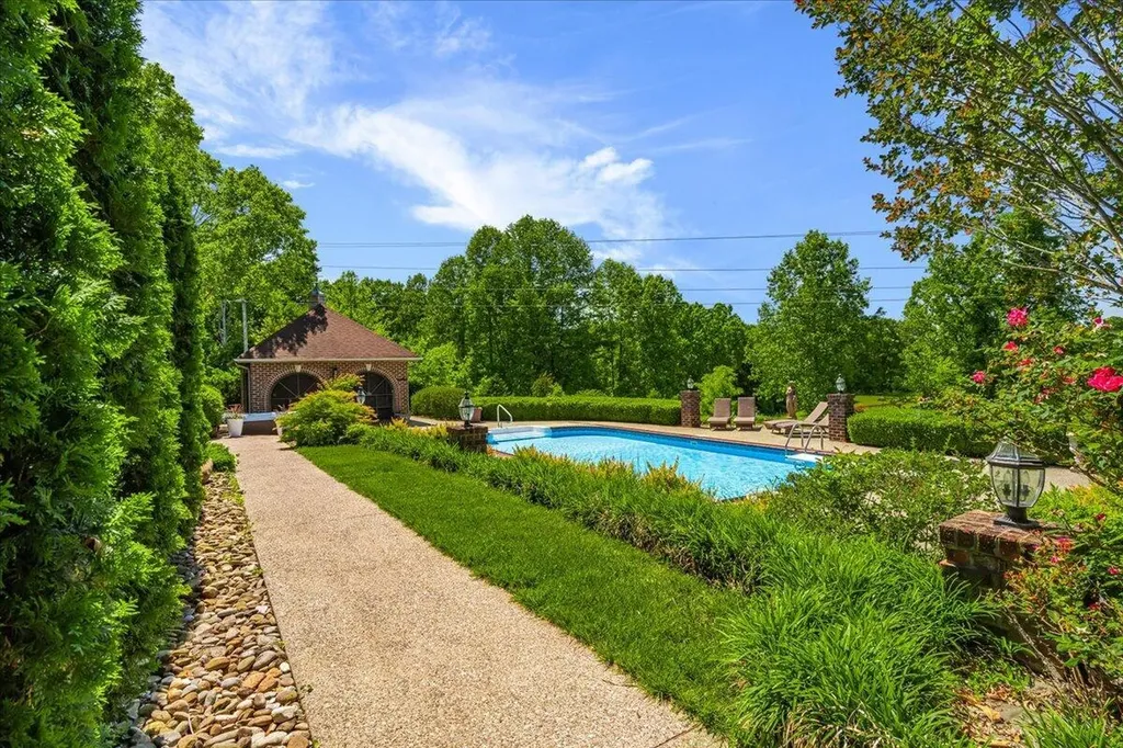 602 Cecil Wyatt Road Corbin KY 40701