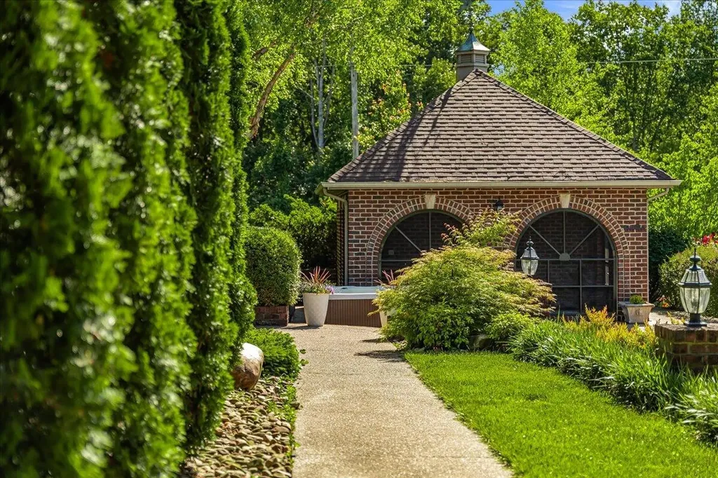 602 Cecil Wyatt Road Corbin KY 40701