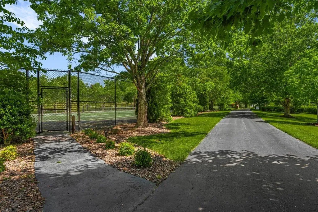 602 Cecil Wyatt Road Corbin KY 40701