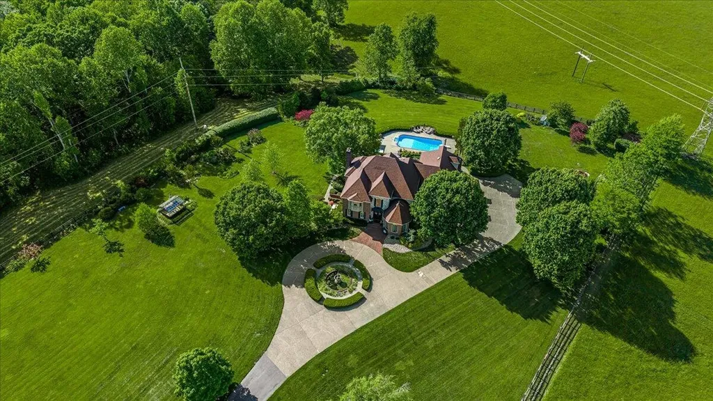 602 Cecil Wyatt Road Corbin KY 40701