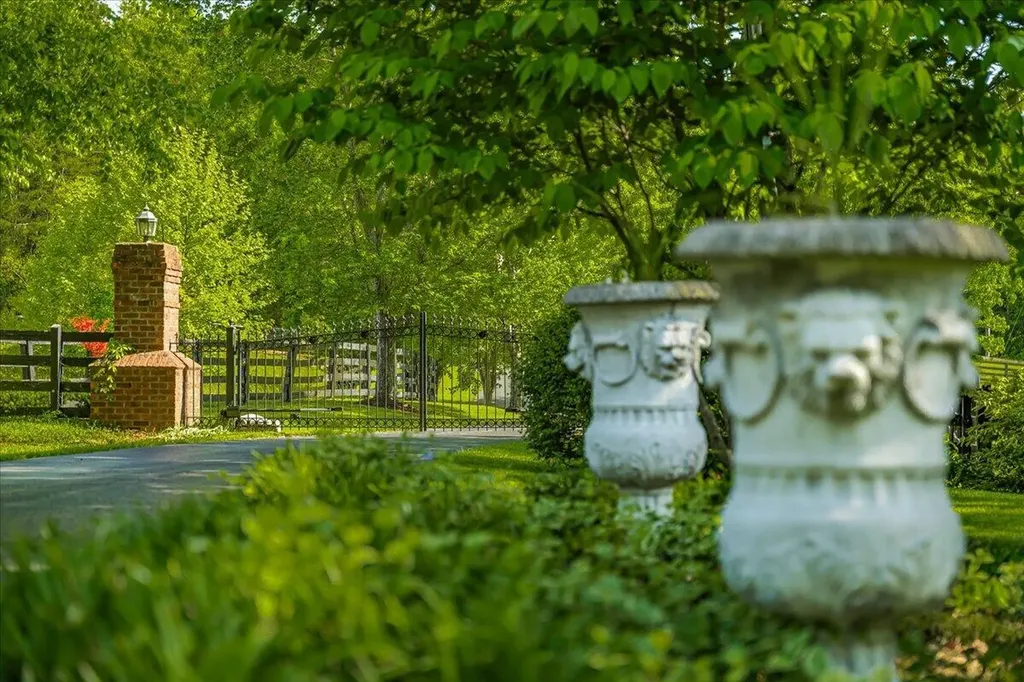 602 Cecil Wyatt Road Corbin KY 40701