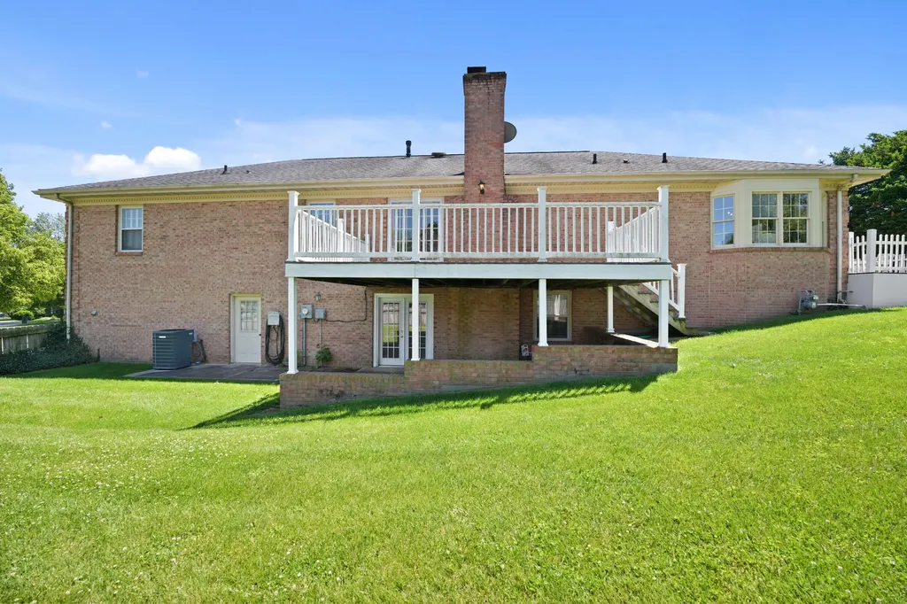 897 Turkey Foot Road Lexington KY 40502