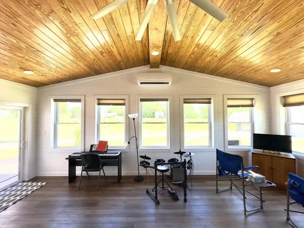 250 Peters Road Mckee KY 40447