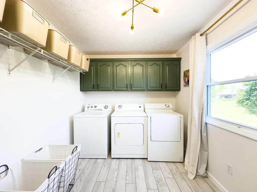 250 Peters Road Mckee KY 40447