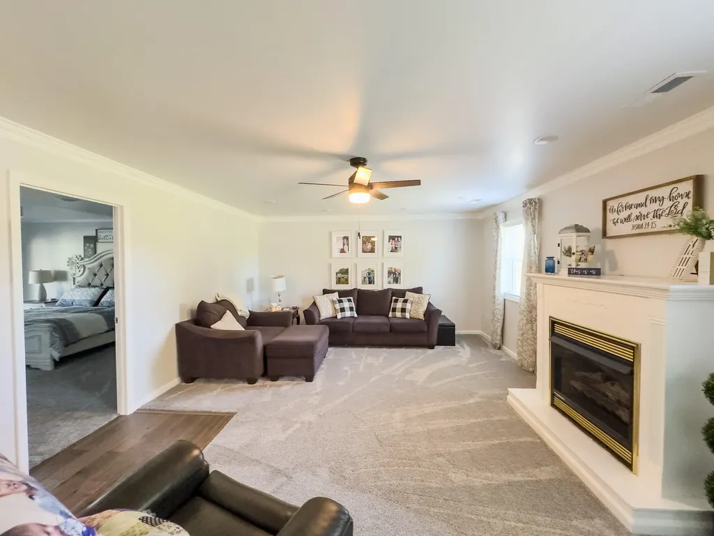 250 Peters Road Mckee KY 40447