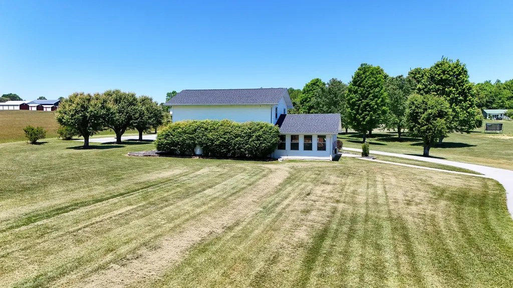 250 Peters Road Mckee KY 40447