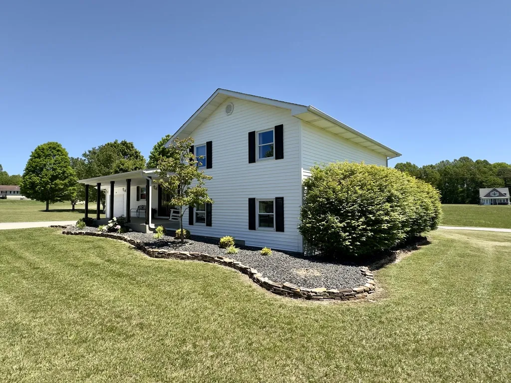 250 Peters Road Mckee KY 40447