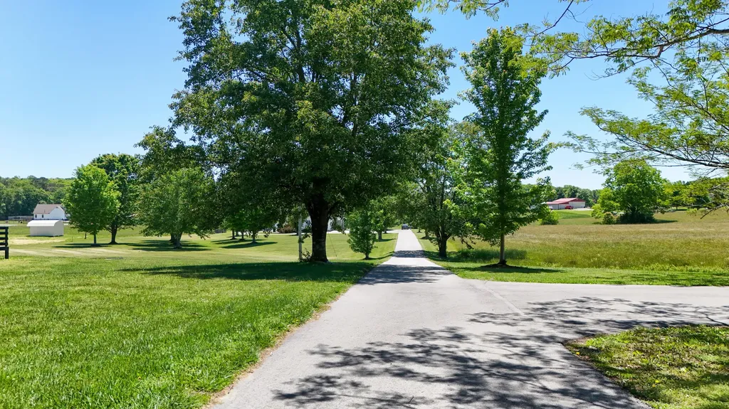 250 Peters Road Mckee KY 40447