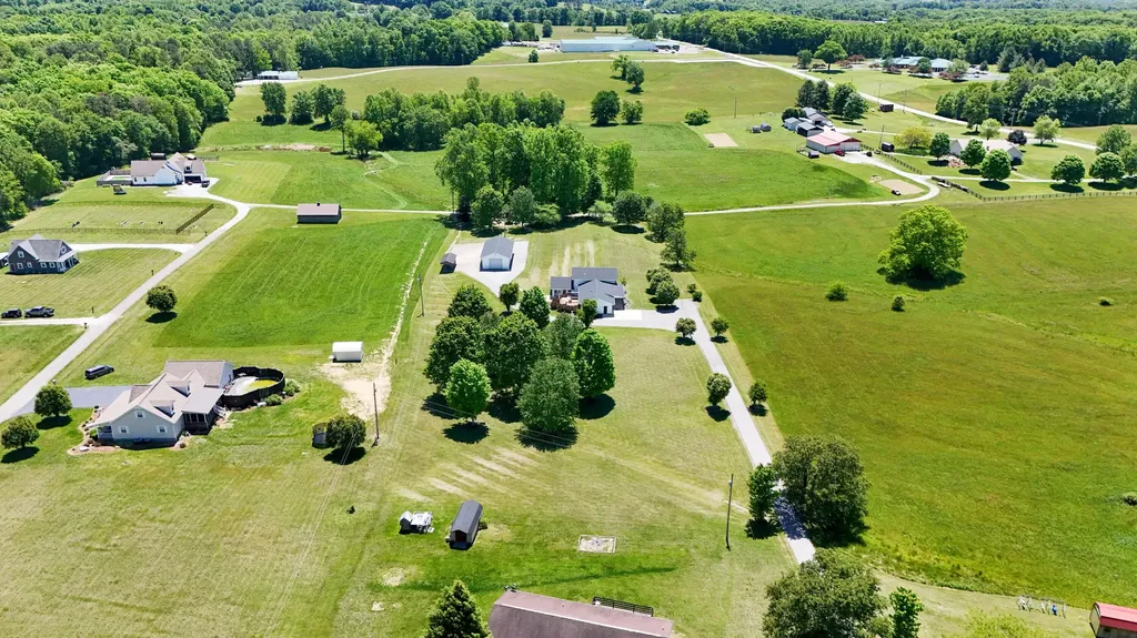 250 Peters Road Mckee KY 40447