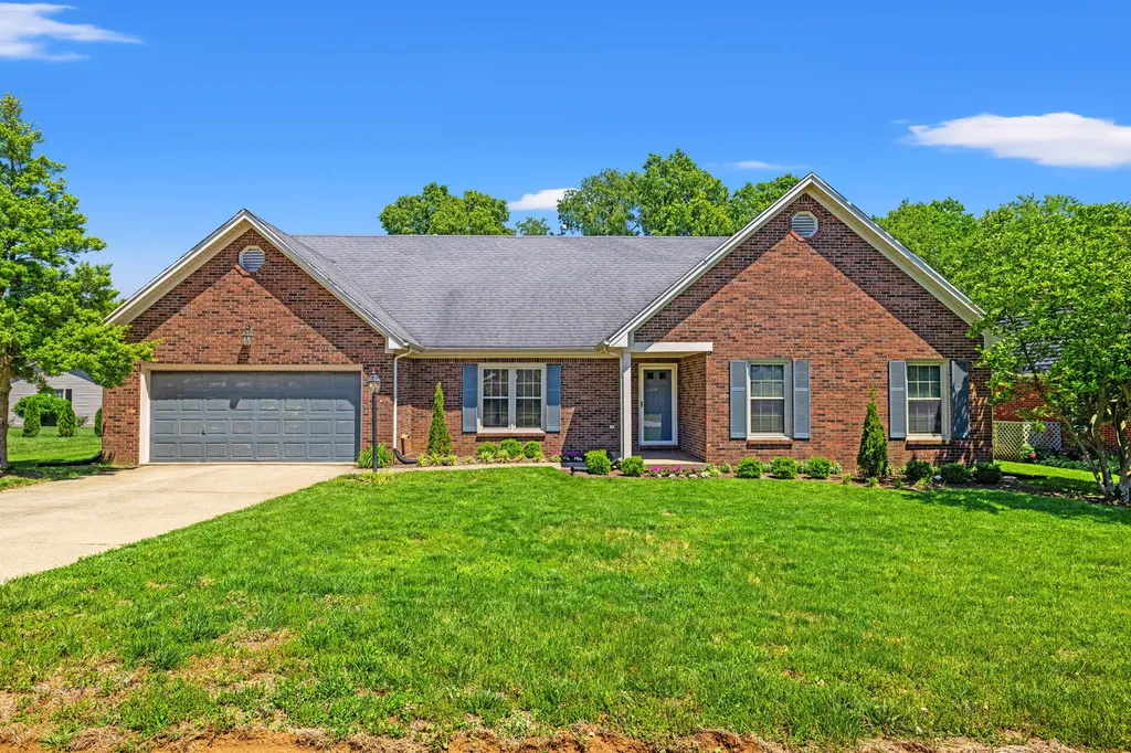 115 S Hill Road Versailles KY 40383