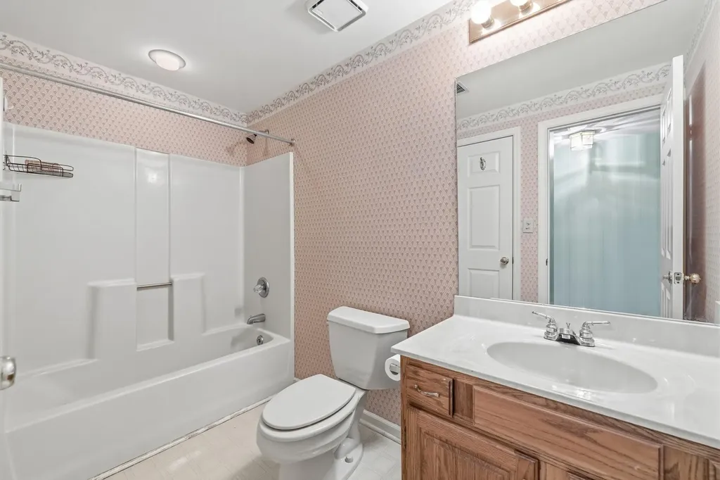 115 S Hill Road Versailles KY 40383