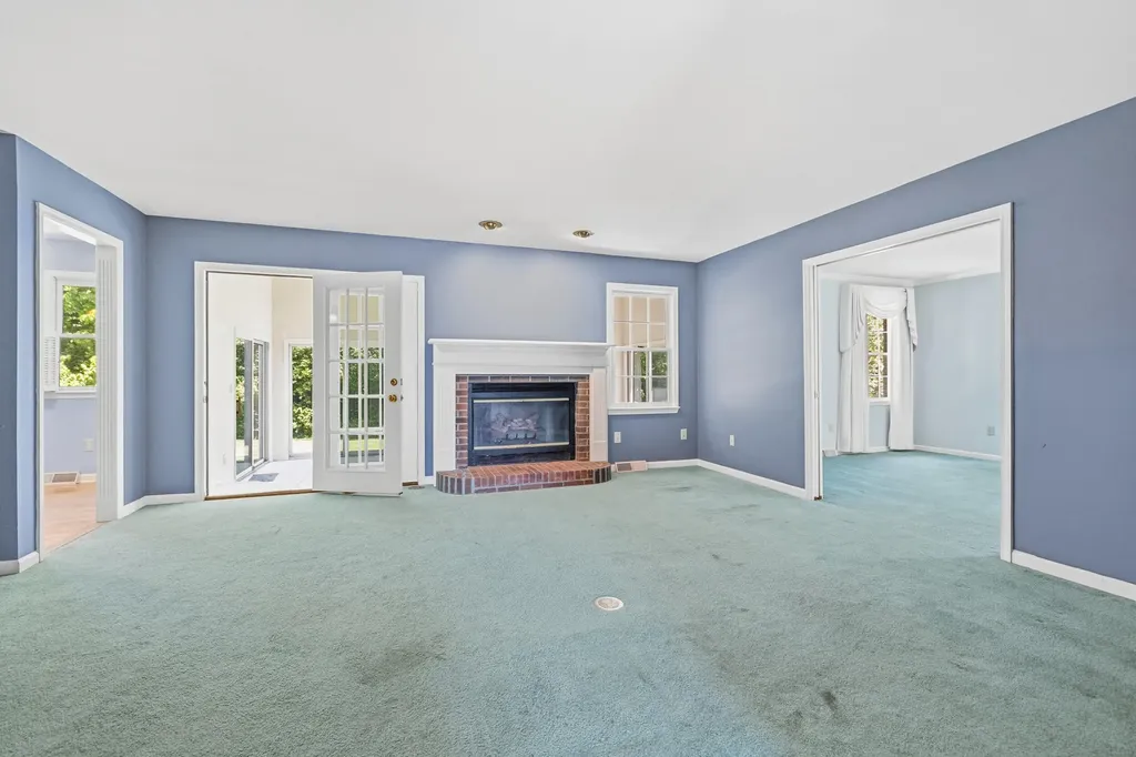 115 S Hill Road Versailles KY 40383
