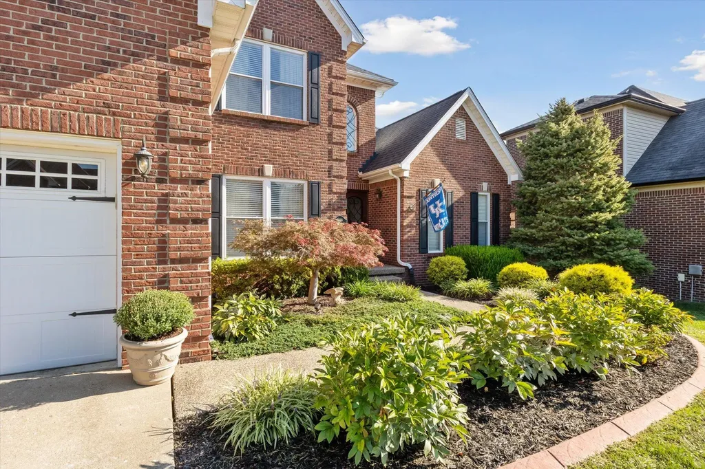 3869 Ormesby Place Lexington KY 40515